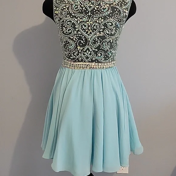 ALYCE Elegant Beaded prom Party Dress with Aqua Skirt - Picture 7 of 9